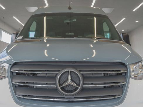 Used 2025 Mercedes-Benz Sprinter 2500 image 22