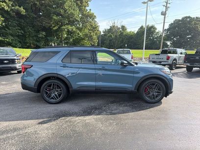 New 2026 Ford Explorer ST-Line w/ ST-Line Street Pack