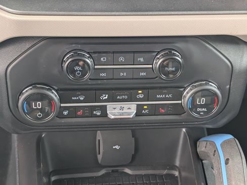 Used 2024 Ford Bronco Wildtrak AWD/4WD image 30