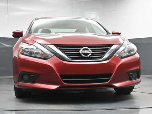 Used 2017 Nissan Altima 2.5 SL w/ 2.5 Technology Package image 25