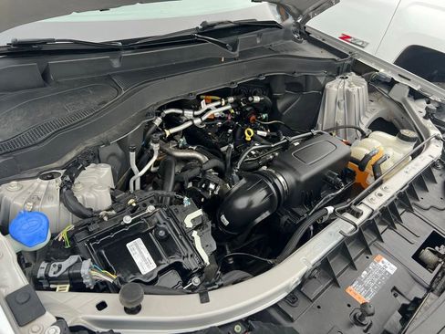 Used 2022 Ford Explorer 4WD image 37