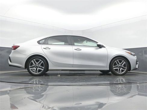 Used 2019 Kia Forte S image 52