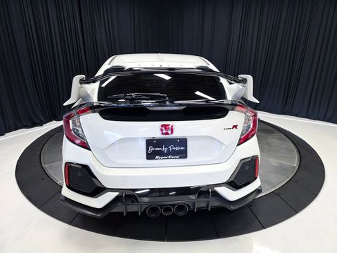 Used 2018 Honda Civic Type R image 10