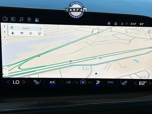 Used 2025 Chevrolet Suburban RST image 31