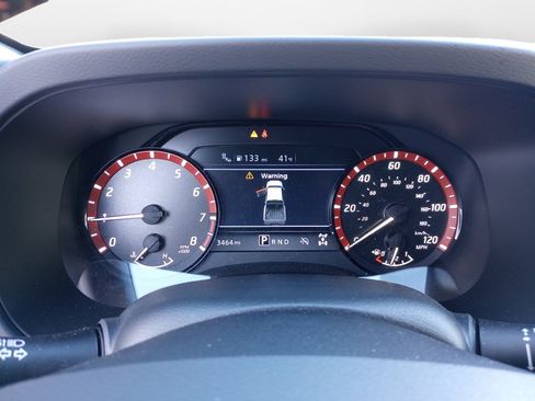 Used 2025 Nissan Frontier PRO-4X image 11