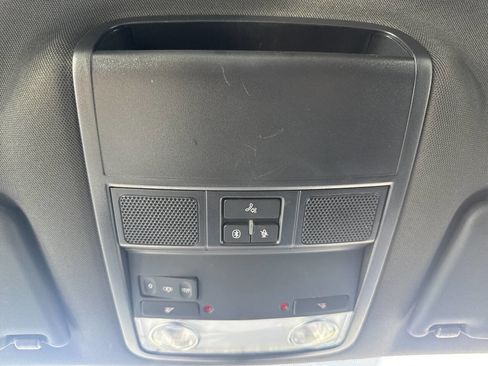 Used 2013 Volkswagen Beetle 2.5 image 39