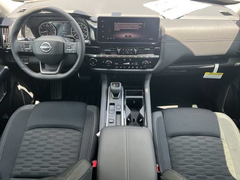 New 2026 Nissan Pathfinder SV w/ Cargo Package FWD image 2