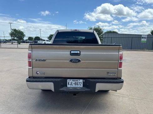 Used 2014 Ford F150 XLT w/ XLT Chrome Package RWD image 4