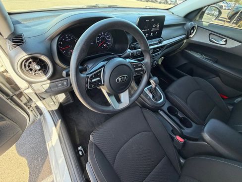 Certified 2021 Kia Forte LXS FWD image 15