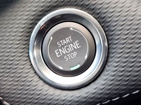 New 2026 Chevrolet Equinox LT w/ Safety and Technology Package FWD image 16
