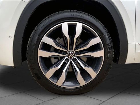 Used 2021 Volkswagen Atlas Cross Sport SEL Premium R-Line w/ Cross Sport MDO Package AWD/4WD image 20