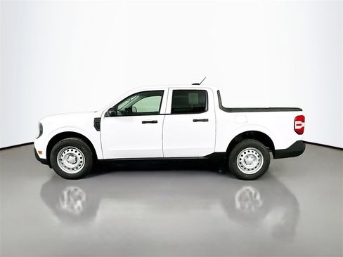 New 2025 Ford Maverick XL image 4