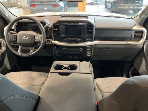 Used 2021 Ford F150 XLT image 24