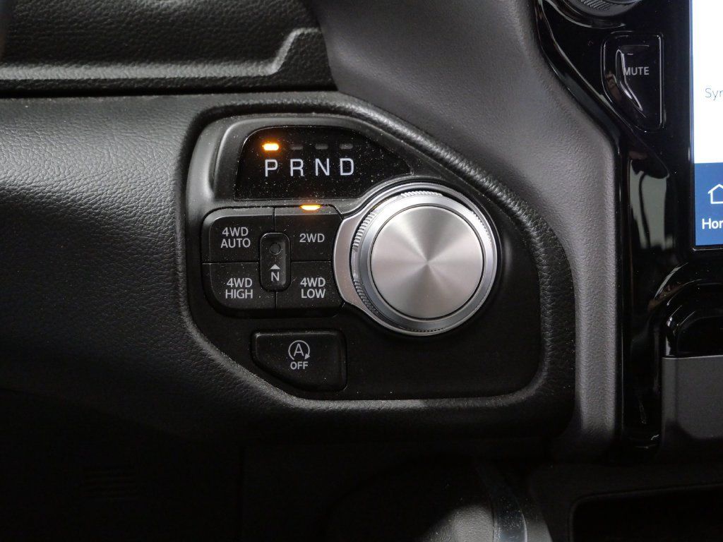 Used 2023 RAM 1500 Laramie AWD/4WD image 27