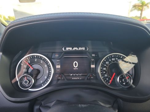 Used 2023 RAM 1500 Laramie AWD/4WD image 28