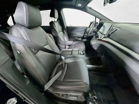 Used 2025 Honda Odyssey Sport-L image 24