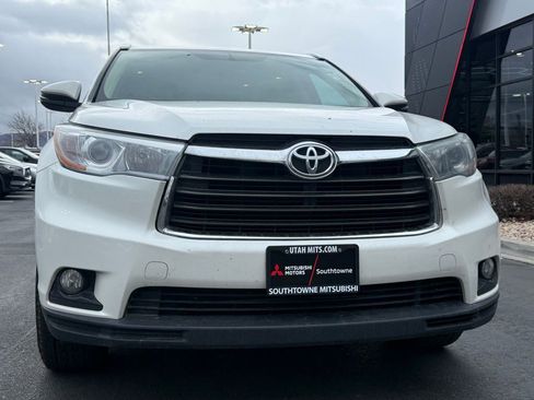 Used 2015 Toyota Highlander XLE AWD/4WD image 31
