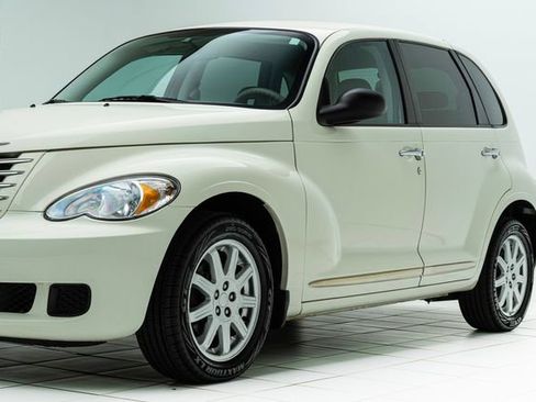 Used 2007 Chrysler PT Cruiser Touring w/ Fleet Value Group I image 9