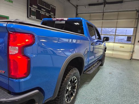 Used 2022 Chevrolet Silverado 1500 ZR2 w/ Technology Package image 7