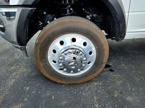 New 2026 RAM 5500 Tradesman w/ Chrome Appearance Group image 13