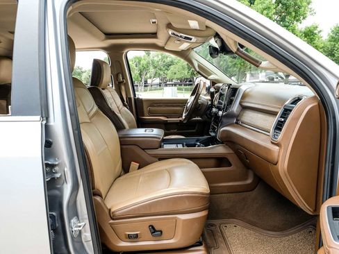 Used 2019 RAM 2500 Limited AWD/4WD image 30