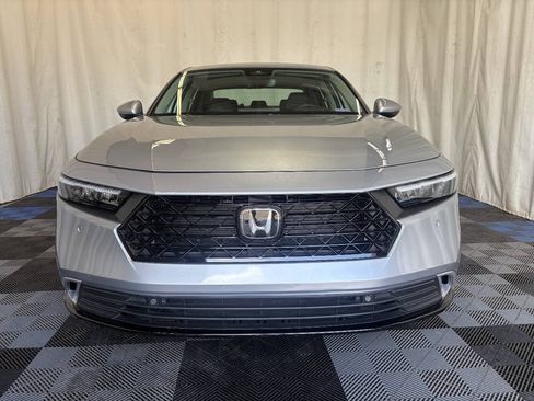 Used 2024 Honda Accord Touring image 4