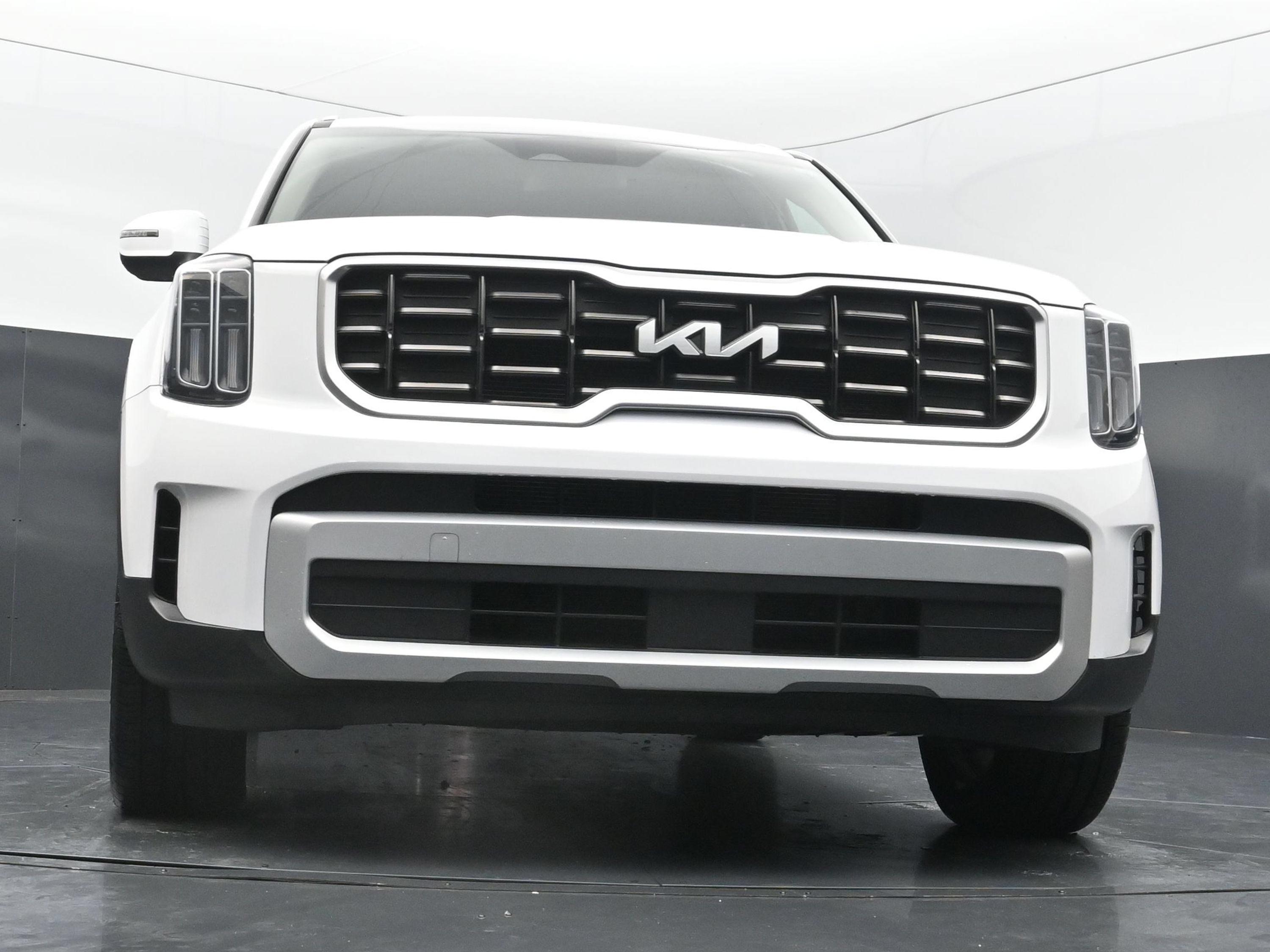 Used 2025 Kia Telluride S FWD image 42
