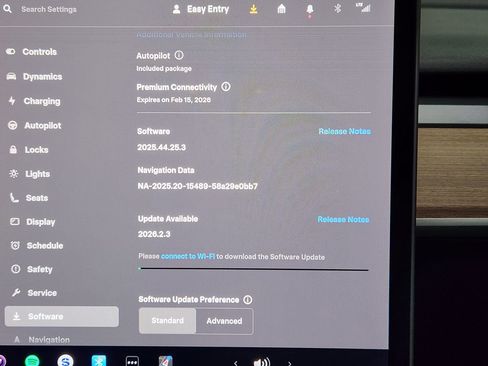 Used 2022 Tesla Model 3 image 38