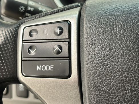Used 2013 Toyota Tacoma 4x4 Double Cab w/ Limited Pkg image 21