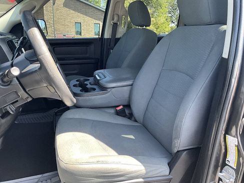 Used 2017 RAM 2500 Tradesman w/ Chrome Appearance Group AWD/4WD image 9
