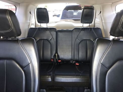 Used 2020 Chrysler Voyager Lxi image 22