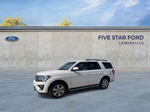 Used 2018 Ford Expedition XLT w/ Equipment Group 202A RWD image 4