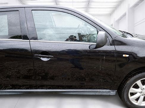 Used 2013 Mitsubishi Outlander Sport SE AWD/4WD image 8
