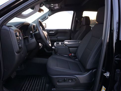 New 2025 Chevrolet Silverado 1500 Custom image 10