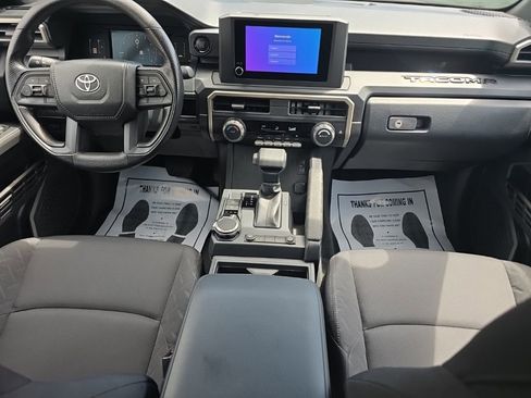 Certified 2024 Toyota Tacoma SR AWD/4WD image 20