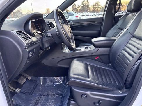 Used 2020 Jeep Grand Cherokee Limited X image 10