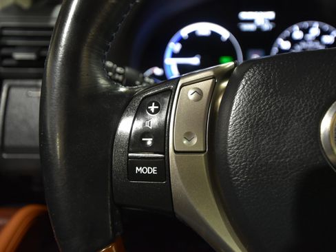 Used 2013 Lexus RX 450h AWD image 19