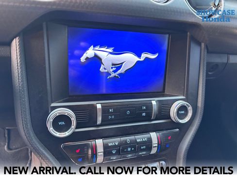 Used 2019 Ford Mustang GT Premium w/ GT Performance Package RWD image 10