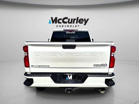 Used 2023 Chevrolet Silverado 3500 High Country w/ Z71 Off-Road Package AWD/4WD image 5