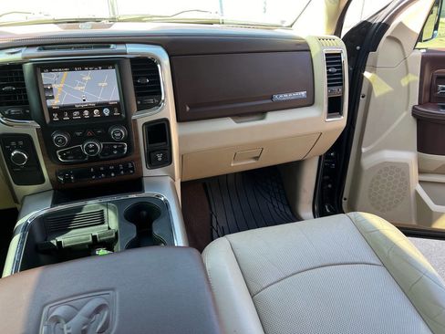 Used 2016 RAM 2500 Laramie w/ Convenience Group image 31