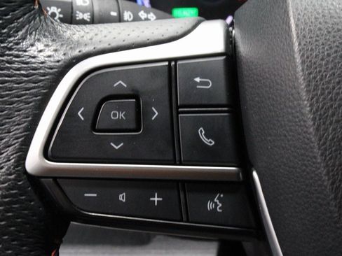 Used 2022 Toyota Sienna XSE image 31