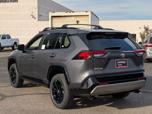 New 2025 Toyota RAV4 SE image 9