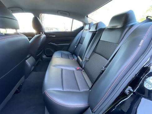 Used 2024 Nissan Altima 2.5 SR FWD image 25