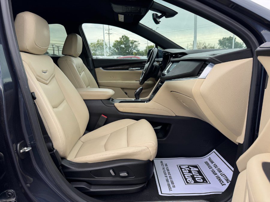 Used 2018 Cadillac XT5 AWD image 19