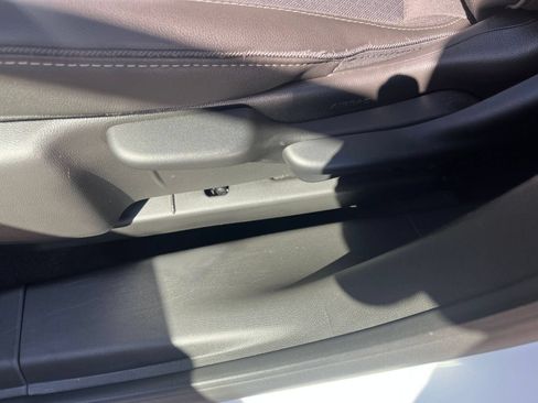 Used 2025 Buick Encore GX Preferred FWD image 22