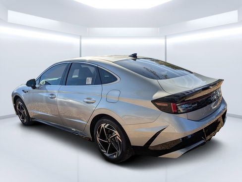 New 2026 Hyundai Sonata SEL FWD image 5