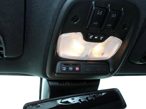 Used 2023 GMC Canyon AT4X image 27