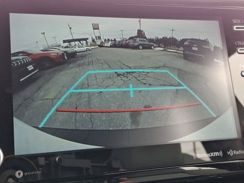 Used 2019 Toyota Corolla SE w/ SE Option Package image 17