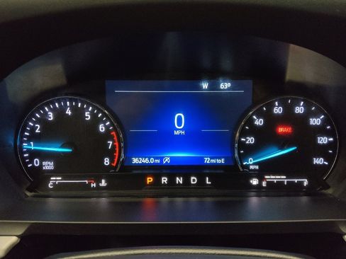 Used 2024 Ford Explorer XLT RWD image 23