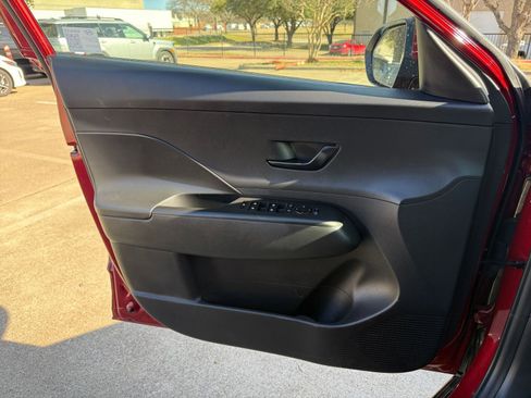 Used 2025 Hyundai Kona SEL image 20